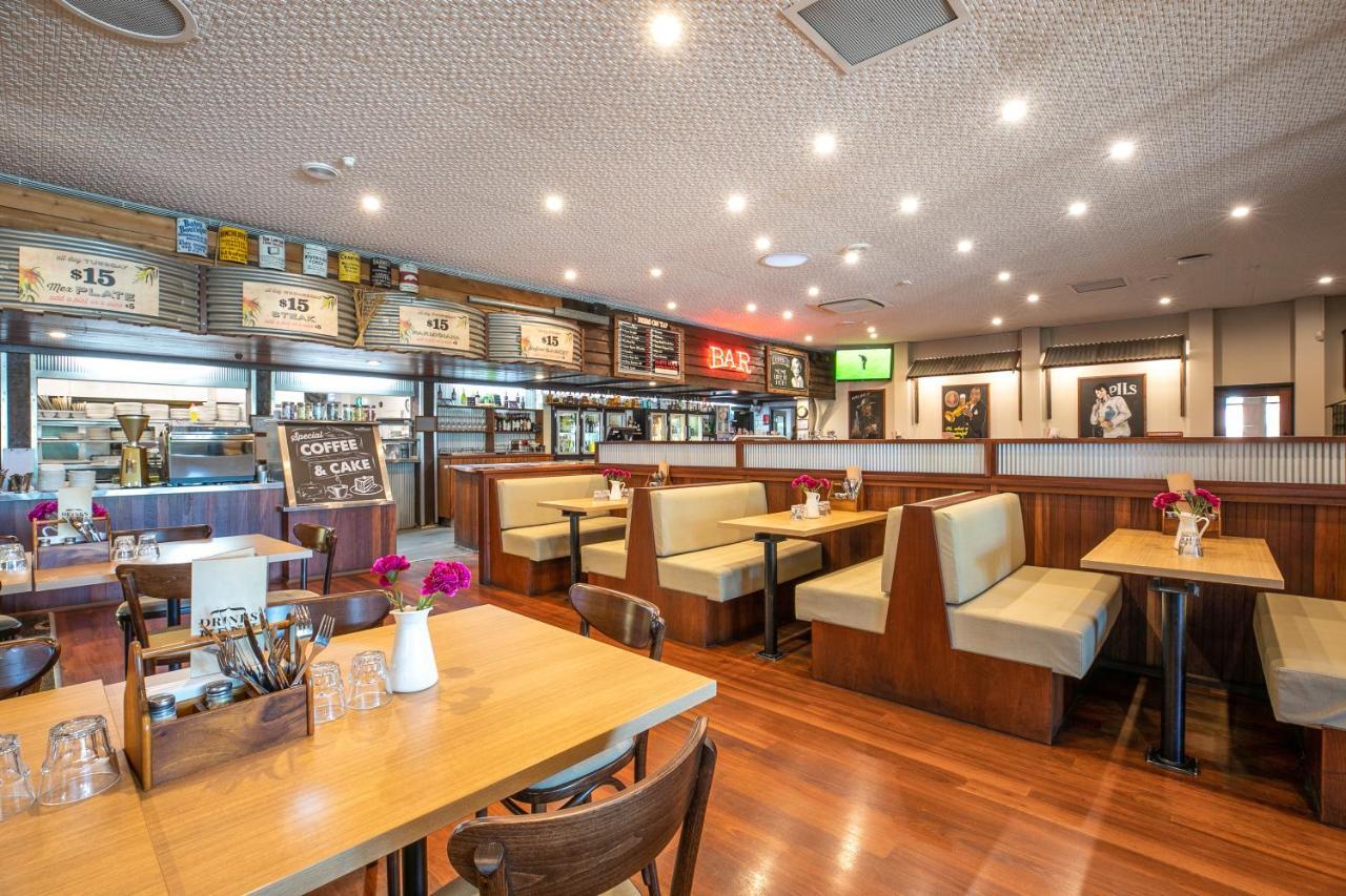 Nightcap At Wanneroo Tavern Exterior photo